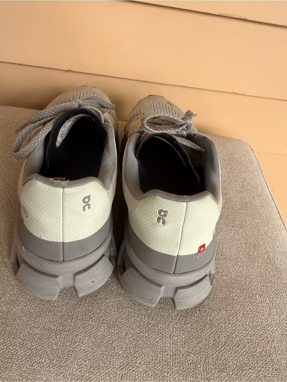 Men’s CloudTec shoes, size 8.5 - Picture 4 of 4